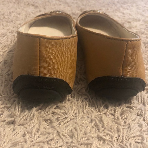 Michael Kors tan and black flats size 8 - Picture 3 of 5